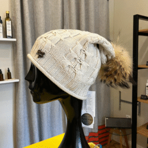 Przepiękna czapka dla kobiet i nastolatek